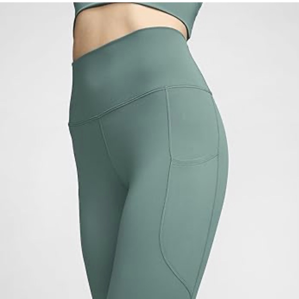 NWT Nike One Women's High-Waisted 7/8 Leggings with Pockets